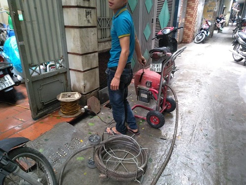 dịch vụ thông tắc cống tại Hoàng Quốc Việt
