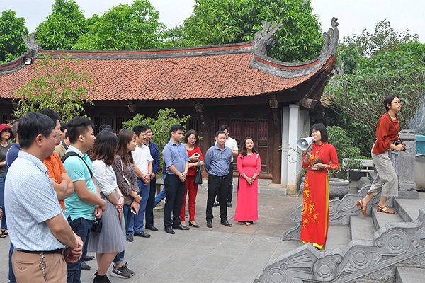 mức lương của hướng dẫn viên du lịch