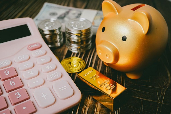 đầu tư vàng hay tiết kiệm